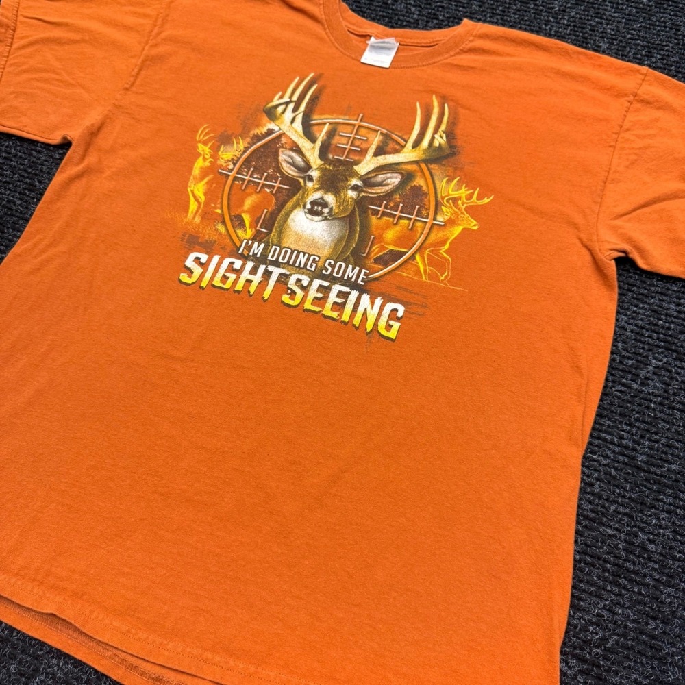 Gildan Mens XL Orange Deer Hunting Sightseeing Graphic T-Shirt Ultra Cotton